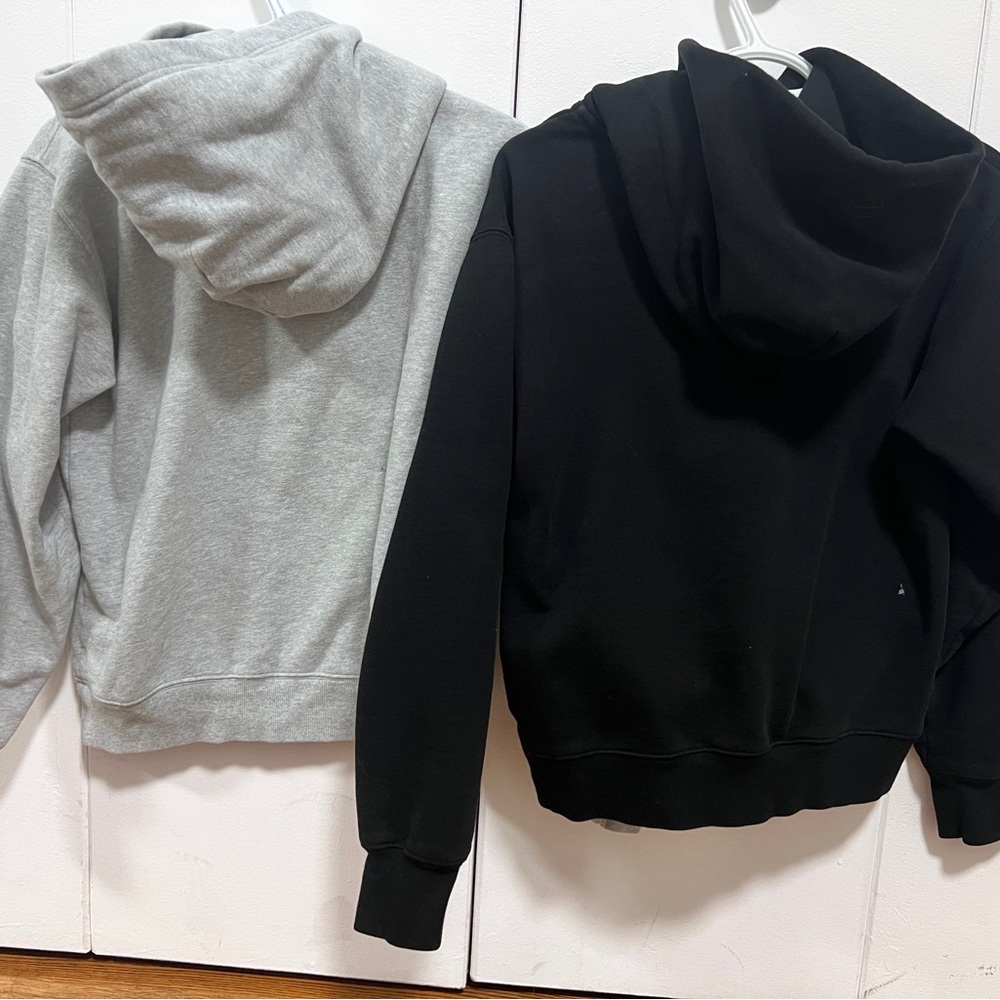 Aritiza hoodies Small size